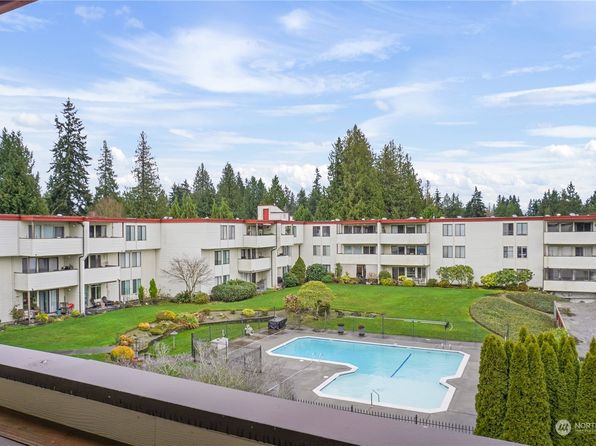 8516 196th Street SW #302, Edmonds, WA 98026