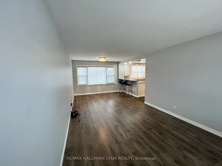 10 Bowman Ave #A — Photo 7
