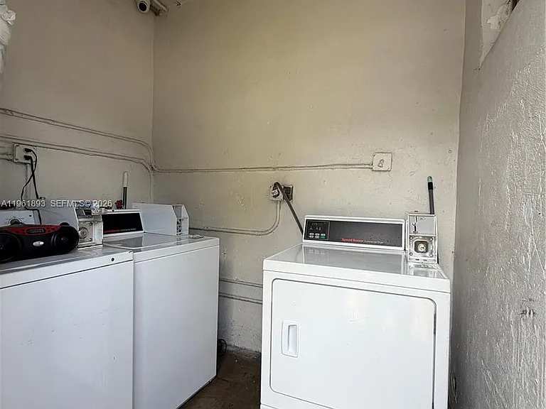 17150 NE 23rd Ave #10 — Photo 11