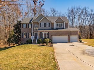 8403 Chartwell Dr, Oak Ridge, NC 27310