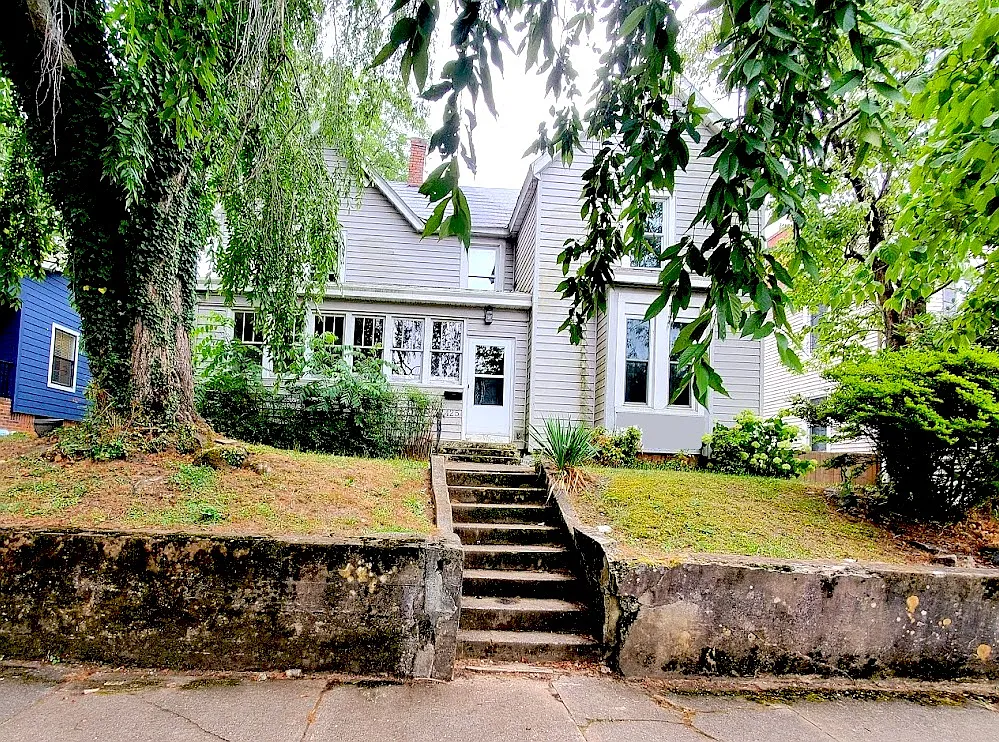 425 W Pine St — Photo 4