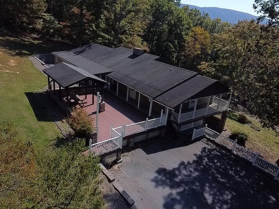 340 Ballard St, Peterstown, WV 24963 Zillow