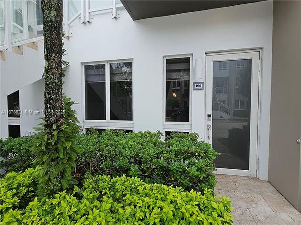 1st image of 10260 NW 63rd Ter APT 106