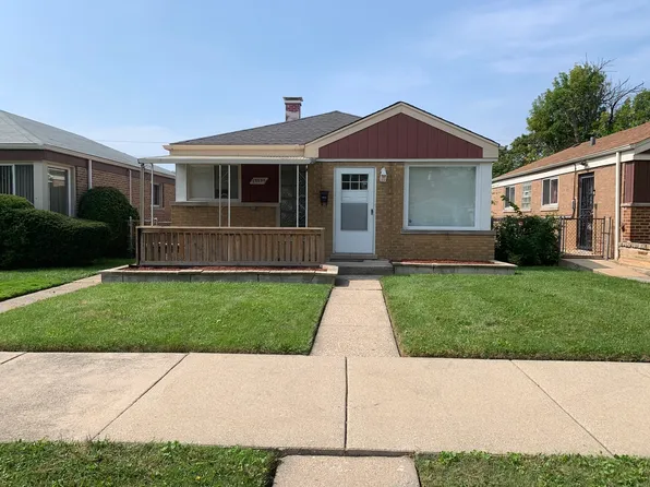 12538 S Laflin St, Calumet Park, IL 60827