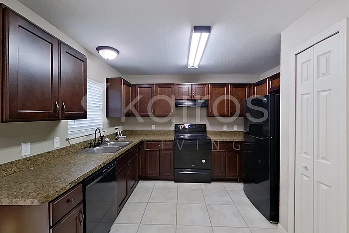 56 Fisher Way — Photo 5
