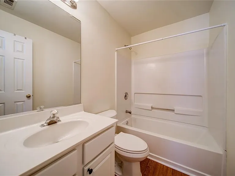 3285 Hidden Cove Cir — Photo 30