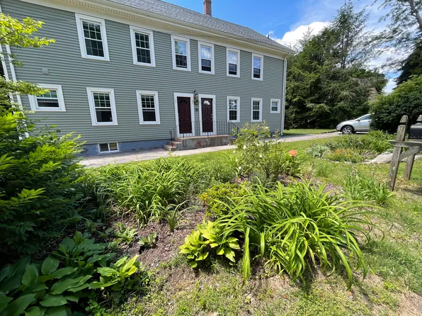 63 Shady Lea Rd, North Kingstown, RI 02852