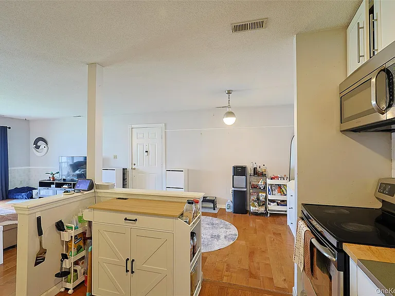 3 Brook Dr #27 — Photo 10