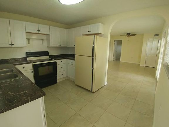 5th image of 4502 NW 204th St