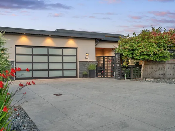 2661 Sunderland Rd, Campbell River, BC V9H 1S2