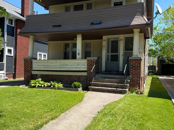 2025 Lewis Dr #Dw, Lakewood, OH 44107