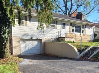 1008 Spruce Dr, Springfield, OH 45504