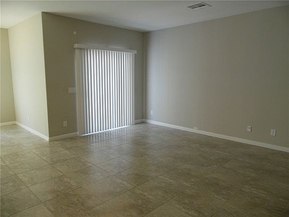 5th image of 9643 Vega Carpio Ave