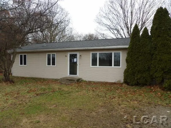 2944 N Adrian Hwy, Adrian, MI 49221