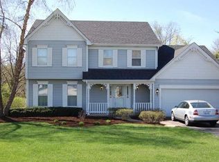 5N831 Harvest Ct, St Charles, IL 60175