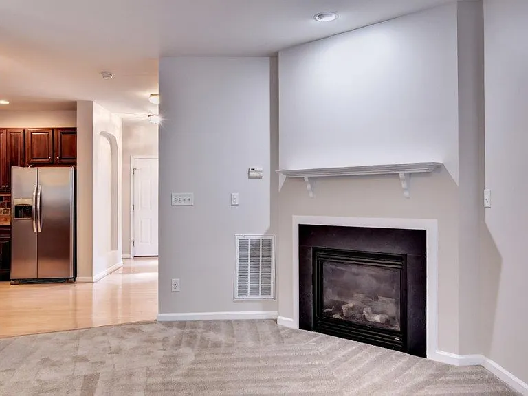 4559 Beacon Hill Dr — Photo 14