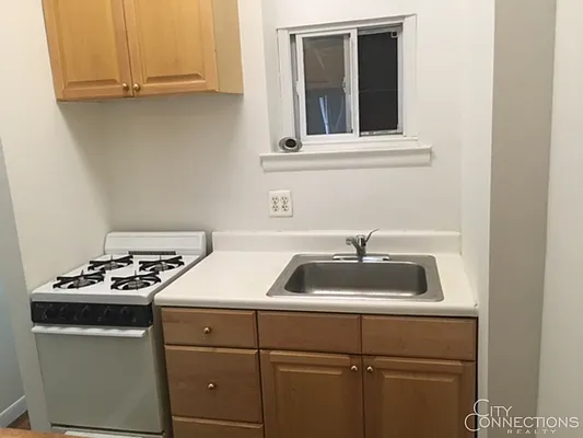 Rented by City Connections Realty | media 42