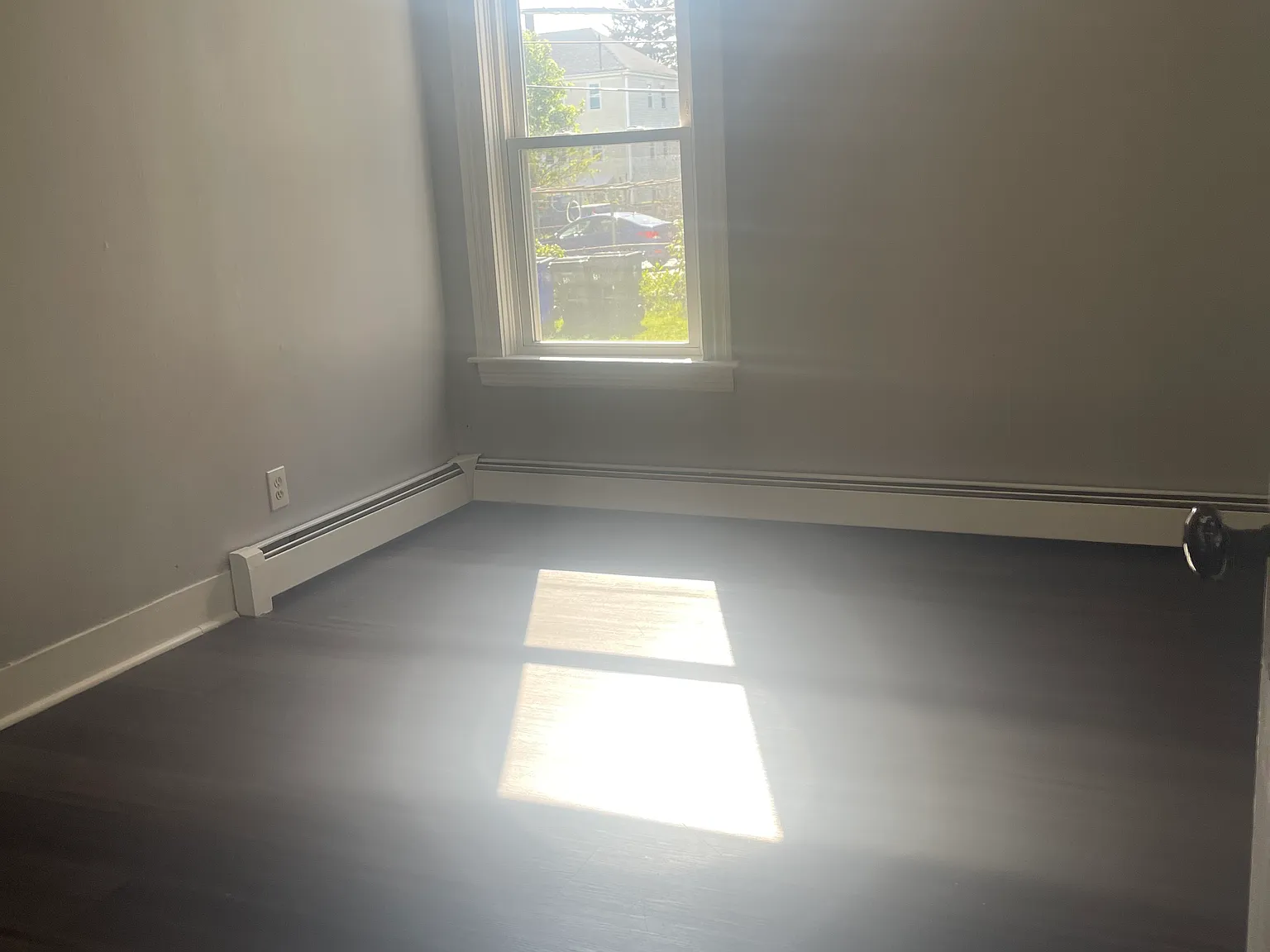 1 bed, 650 sqft, $1,300 — Photo 2