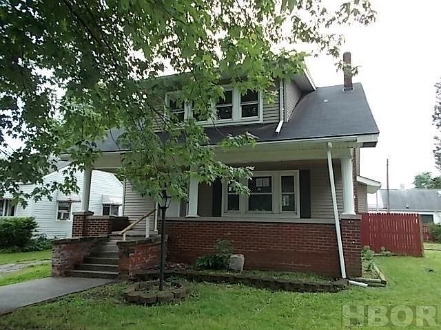1st image of 905 S Poplar St