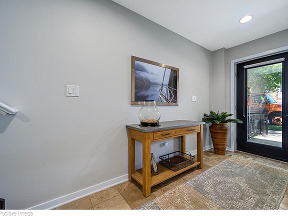 2nd image of 2848 N Paulina St