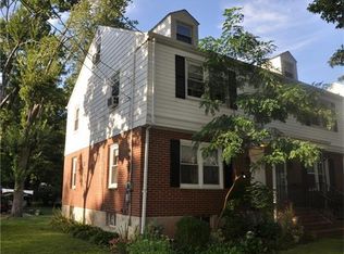 16 Woodwild Ter, Metuchen, NJ