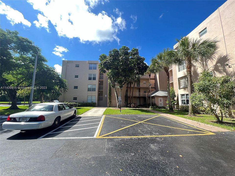 1st image of 9481 Evergreen Pl APT 407