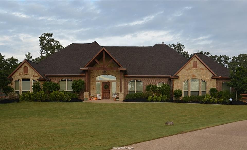 1st image of 3926 Arboleda Dr
