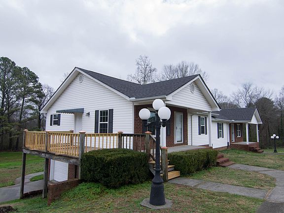 2nd image of 143 Steeplechase Way Unit A