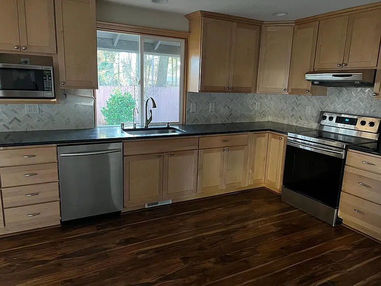 1001 SE 128th Ave — Photo 12
