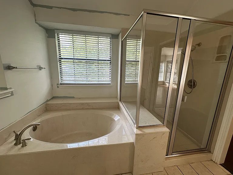 9100 Scotsman Dr — Photo 18