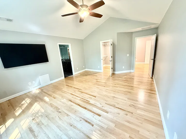 2041 English Ln — Photo 66