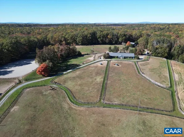 2729 Deep Creek Rd, Palmyra, VA 22963