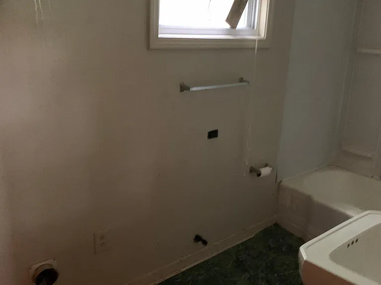 330 Oak St — Photo 29
