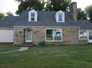 622 N Main St, Oakland City, IN 47660