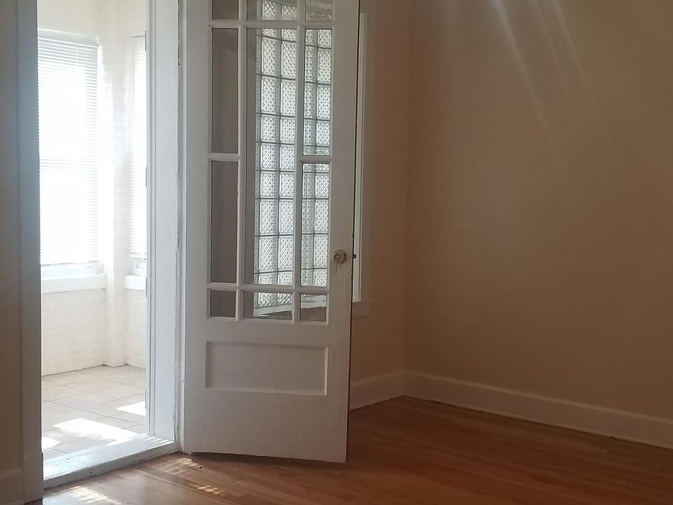 1st image of 1-6138 Artesian Ave #1