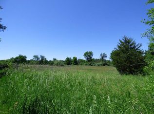 20 Barrington Hills Rd, Barrington, IL 60010