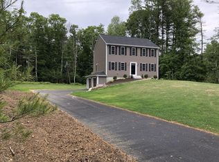 52 Lake St, Plympton, MA 02367
