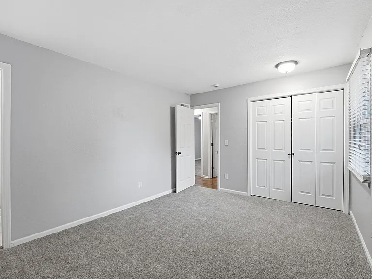 16308 W 125th Ter — Photo 9
