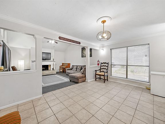 5th image of 6122 Gallant Forest Dr
