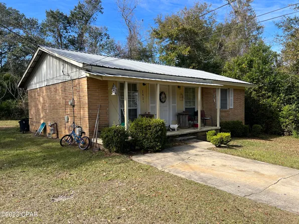 2825 Barnes St, Marianna, FL 32448