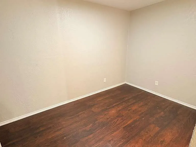 9821 Walnut St #304 — Photo 2