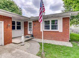 2308 Hampton Dr, Springfield, IL 62704