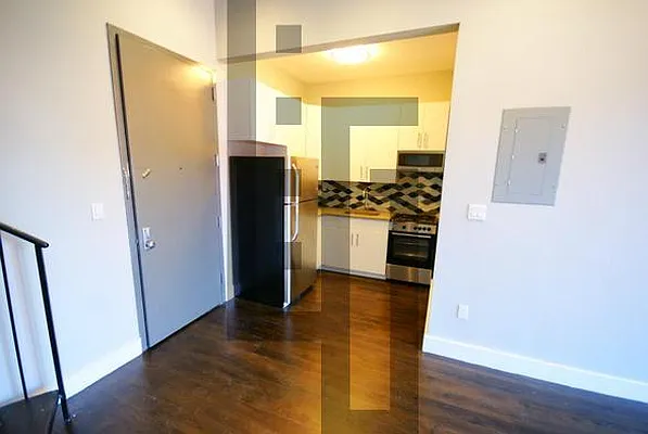 Rented by Loom Group | media 13