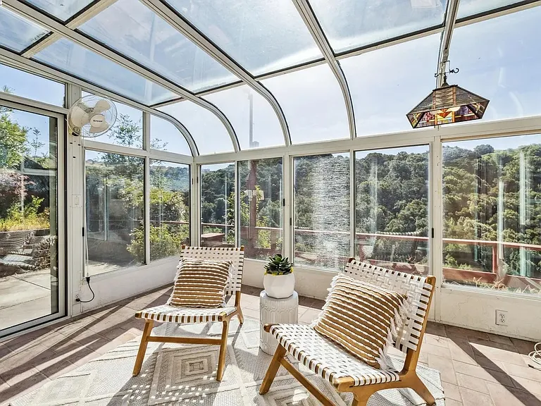 3483 Skyline Dr — Photo 16