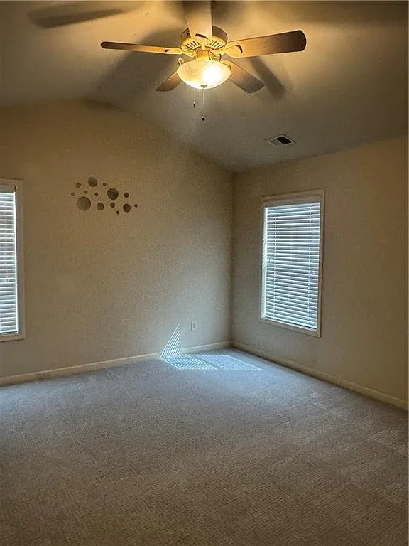 3 bed, 2.5 bath, 2548 sqft, $3,500 — Photo 4