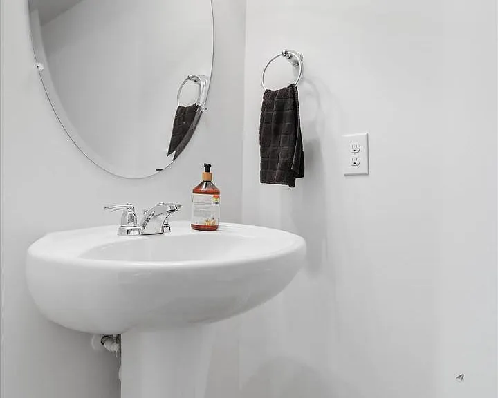 185 Magellan Dr — Photo 6