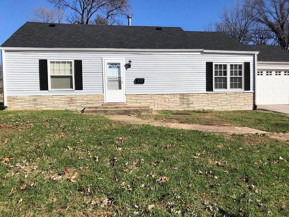 1st image of 940 Curwood Dr #1