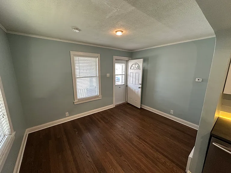 821 E 21st Ave #2 — Photo 5