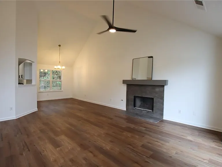 2256 Dresden Grn NW — Photo 31