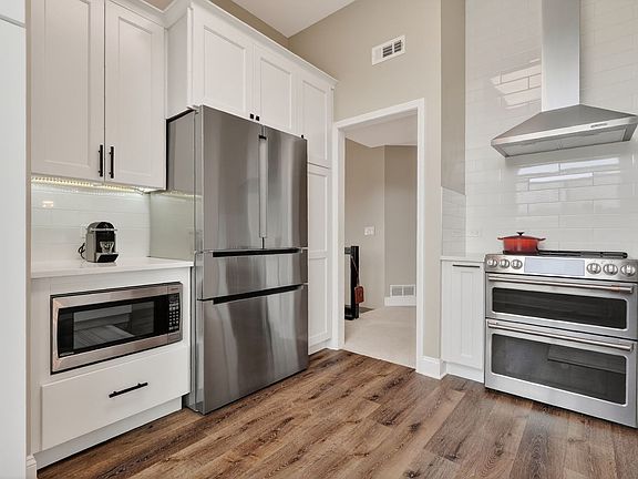 5th image of 962 Shoreline Rd #898